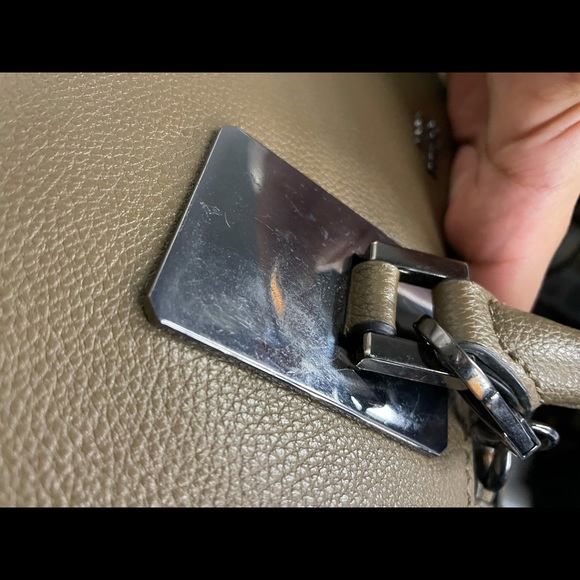 Guess Locket Wallet & Purse - Picture 5 of 6